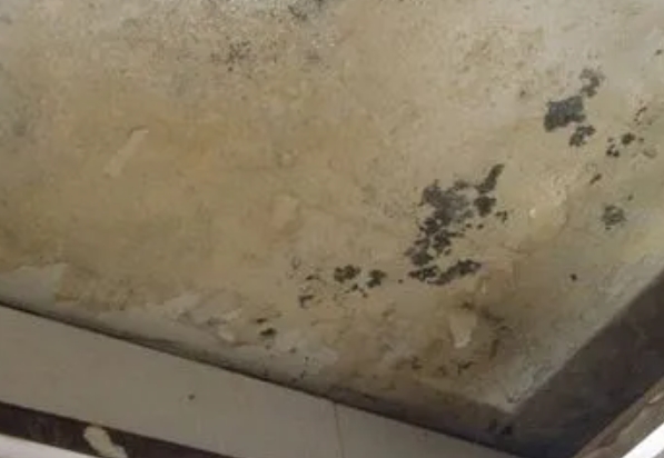 安顺阳台漏水维修公司分享下安顺卫生间渗水维修需要注意哪些问题。